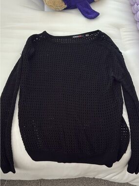 Black Open-Knit Crewneck Sweater - Unbranded